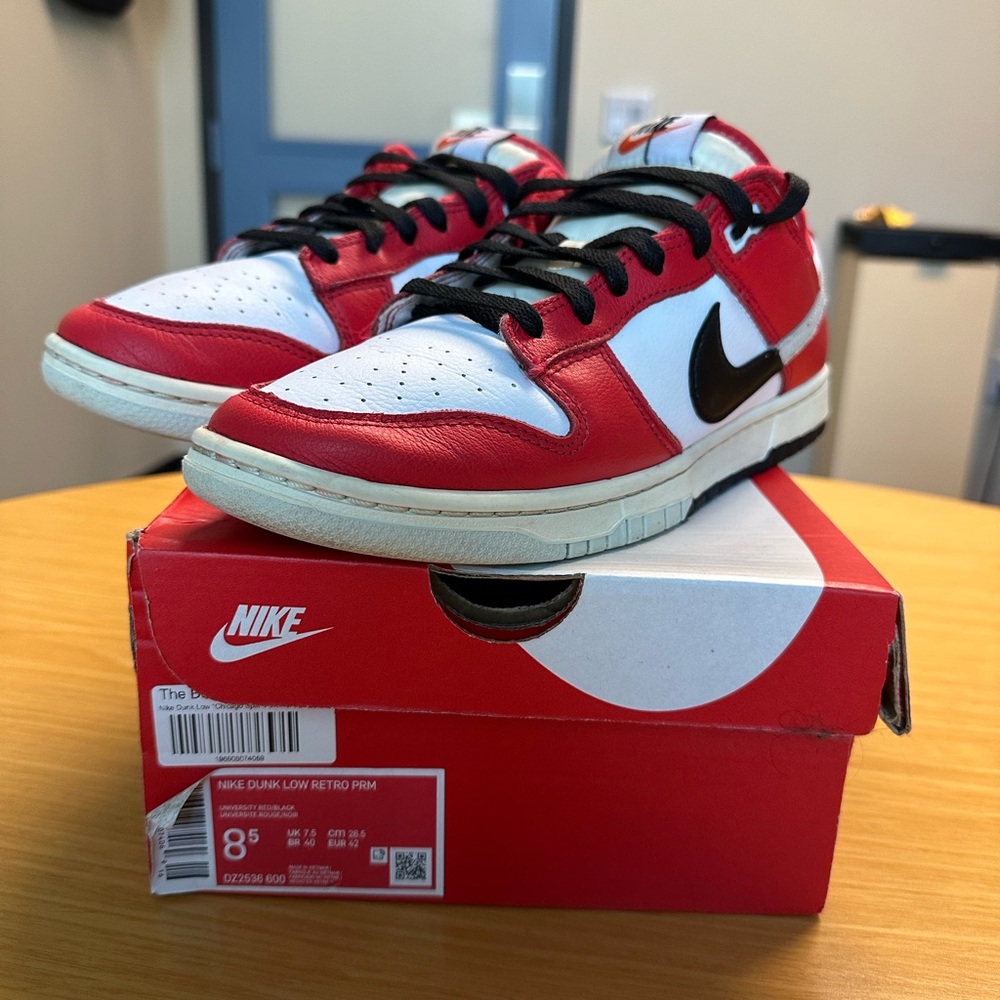 Nike Dunk Low ‘Chicago Split’